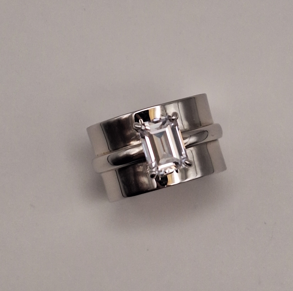 Diamonique x Lisa Freede Emerald-Cut Adjustable Cigar Band Ring–Silver Tone Sz 7 - Picture 10 of 12